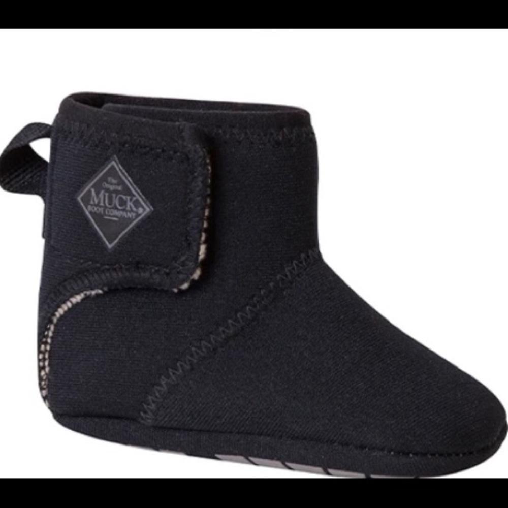 Infant muk boots